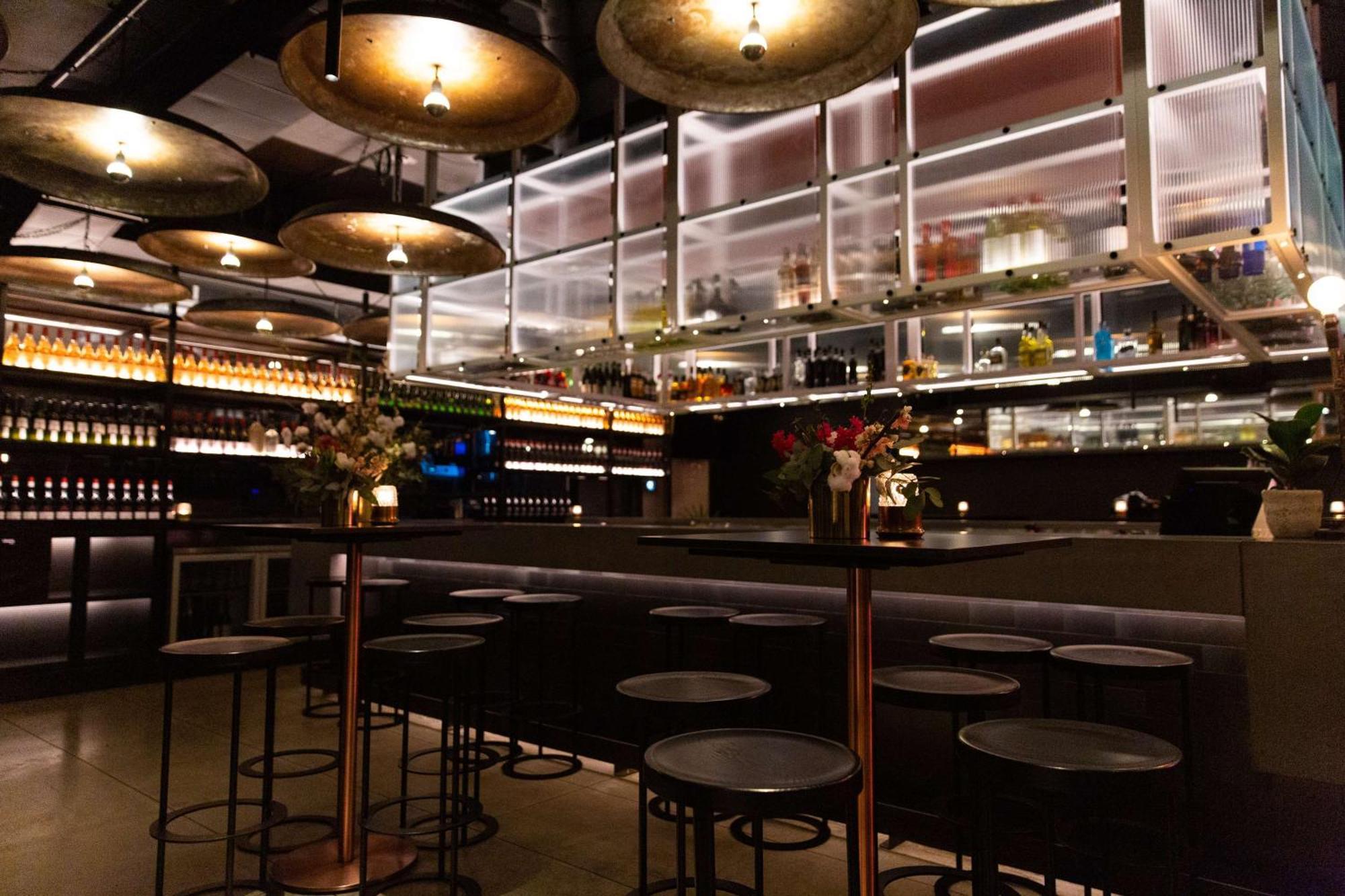 Qt Melbourne Hotel Exterior photo Interior of the restaurant